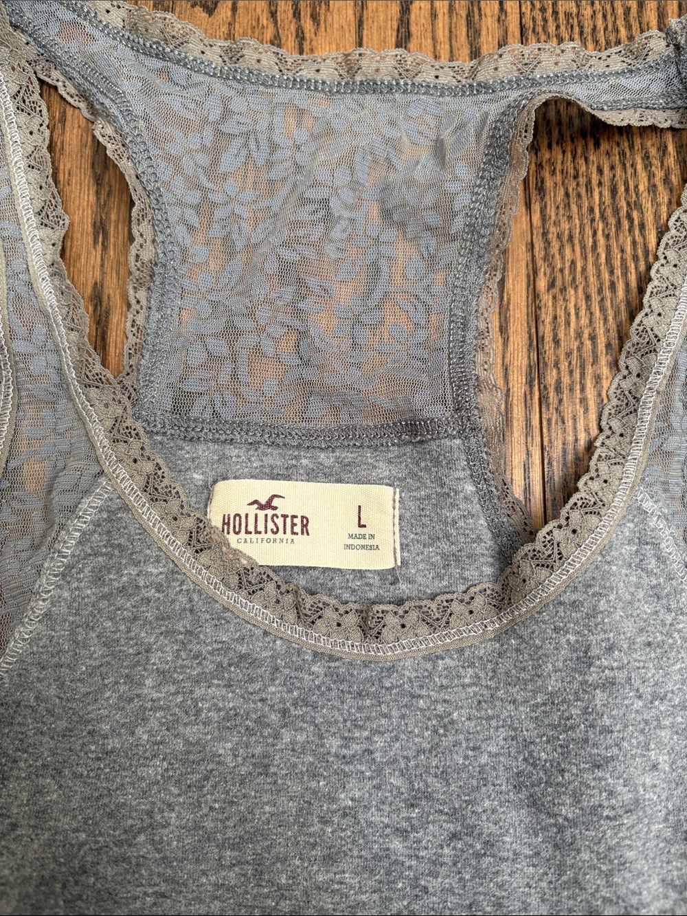 Tank top bundle Lululemon Abercrombie and Hollister - Picture 7 of 8